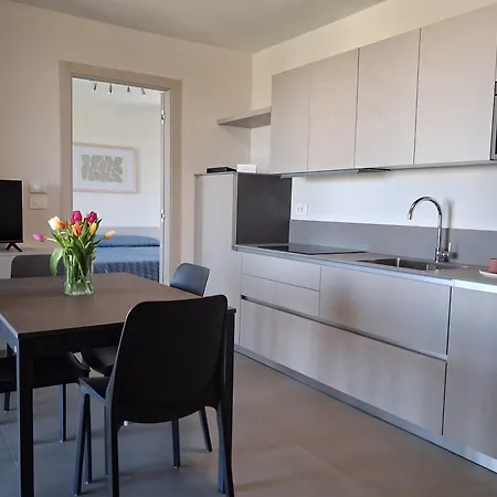 Casa Piutin, Mughetto Apartman *
